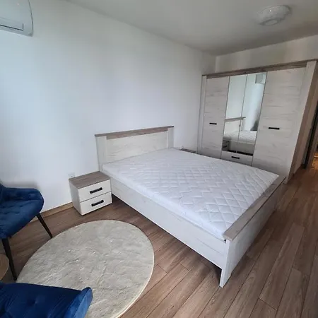 Sky Flats With Parking アパート ヴァルナ